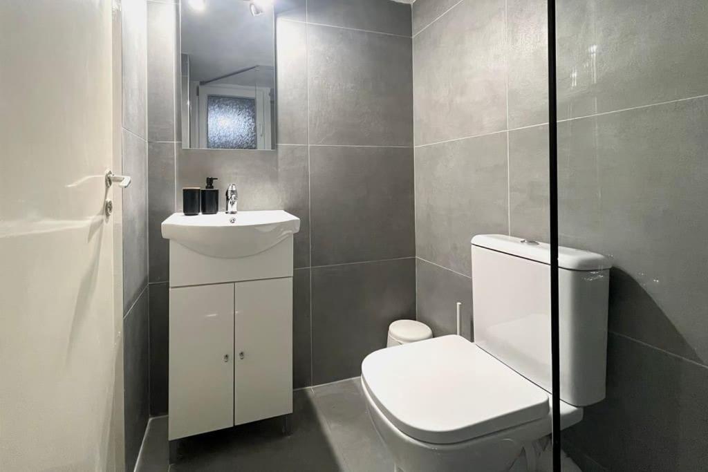 Pame Rentals - Ideal For 2 In Pagrati Athén Kültér fotó